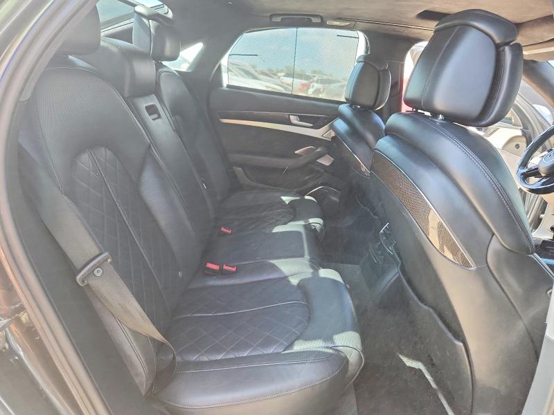 Foto 10 de la subasta – 2014 AUDI S8 con VIN WAUD2AFD2EN005686