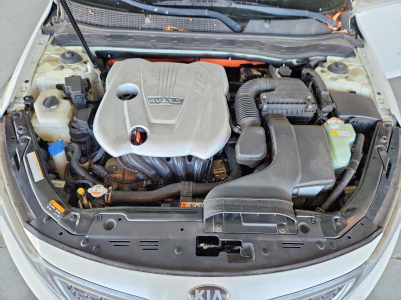 Photo 11 from auction – 2016 KIA OPTIMA with VIN KNAGM4ADXG5092630