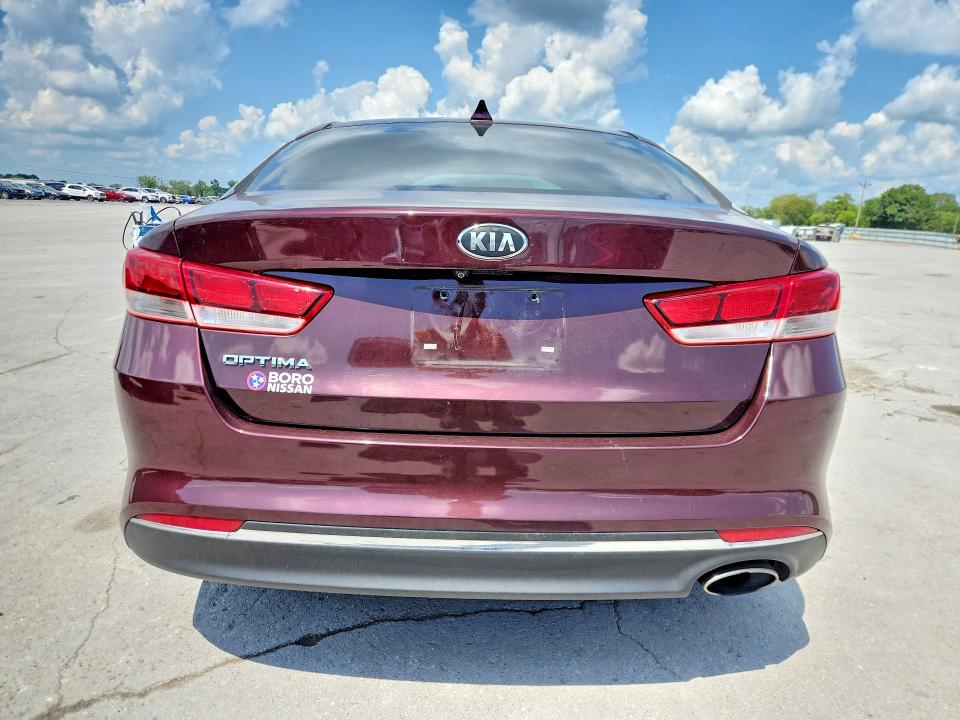 Photo 6 from auction – 2017 KIA OPTIMA with VIN 5XXGT4L30HG141308