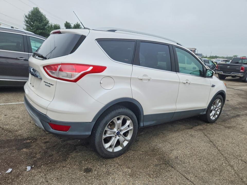 Photo 3 from auction – 2015 FORD ESCAPE with VIN 1FMCU9JX8FUA05350