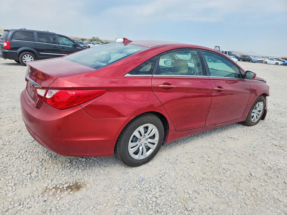 Photo 3 from auction – 2012 HYUNDAI SONATA with VIN 5NPEB4AC9CH321400