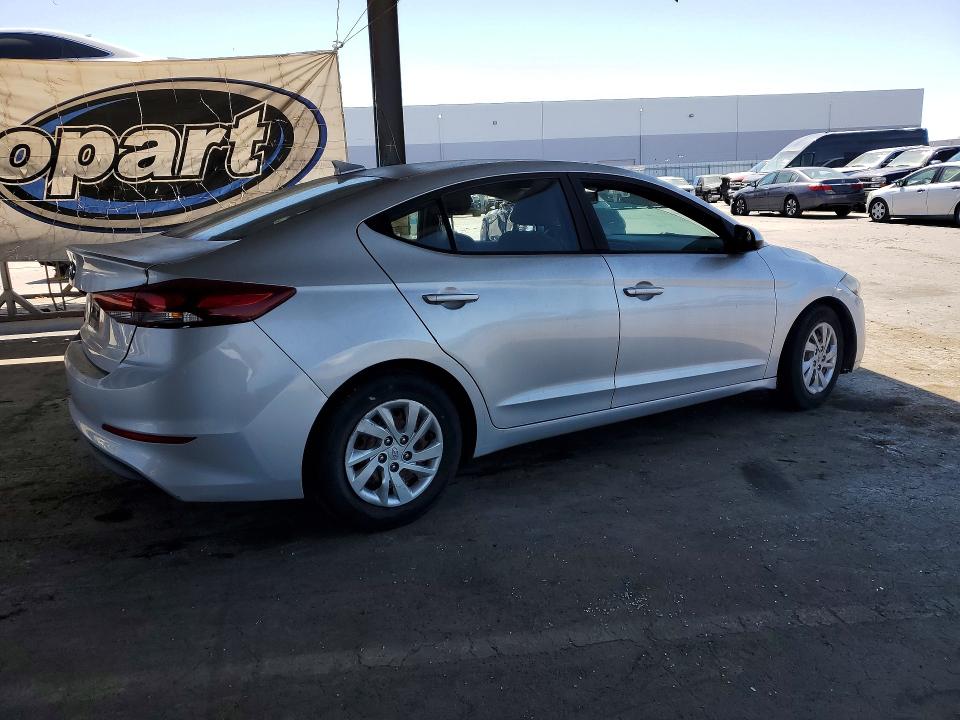 Photo 3 from auction – 2017 HYUNDAI ELANTRA with VIN KMHD74LF5HU084160
