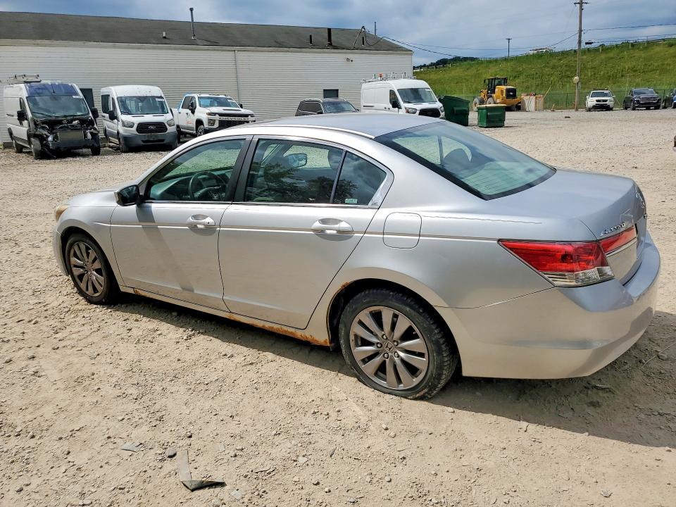 Photo 2 from auction – 2012 HONDA ACCORD with VIN 1HGCP2F71CA214603