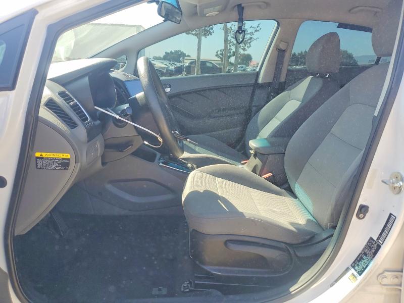 Photo 7 from auction – 2018 KIA FORTE with VIN 3KPFK4A79JE240177