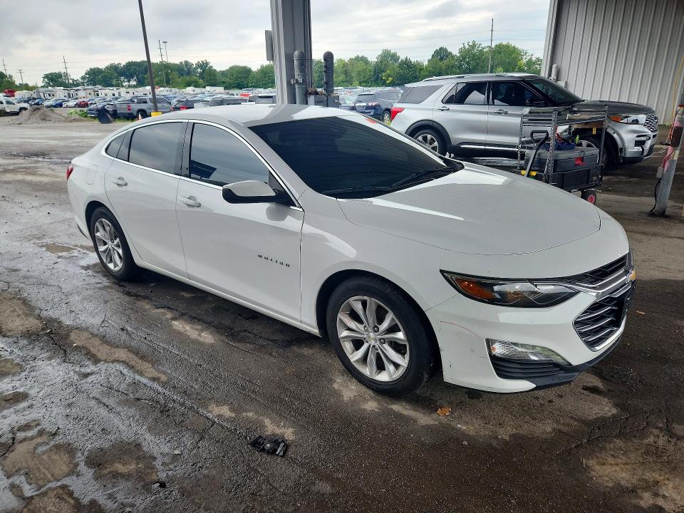 Photo 4 from auction – 2023 CHEVROLET MALIBU with VIN 1G1ZD5ST6PF195554