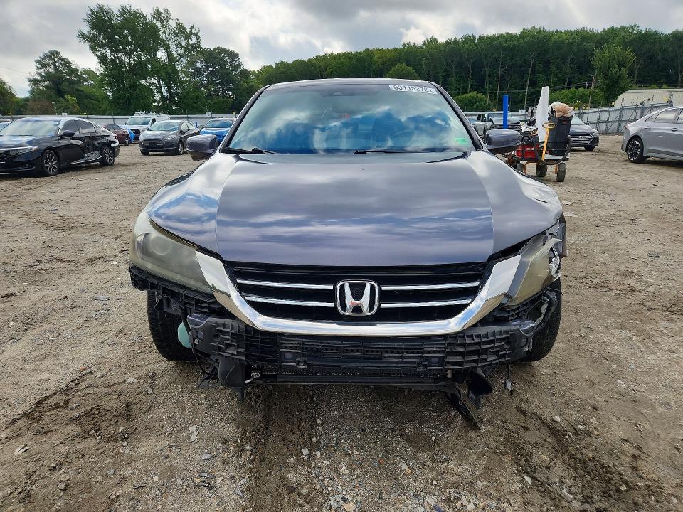 Photo 5 from auction – 2013 HONDA ACCORD with VIN 1HGCR3F85DA006010