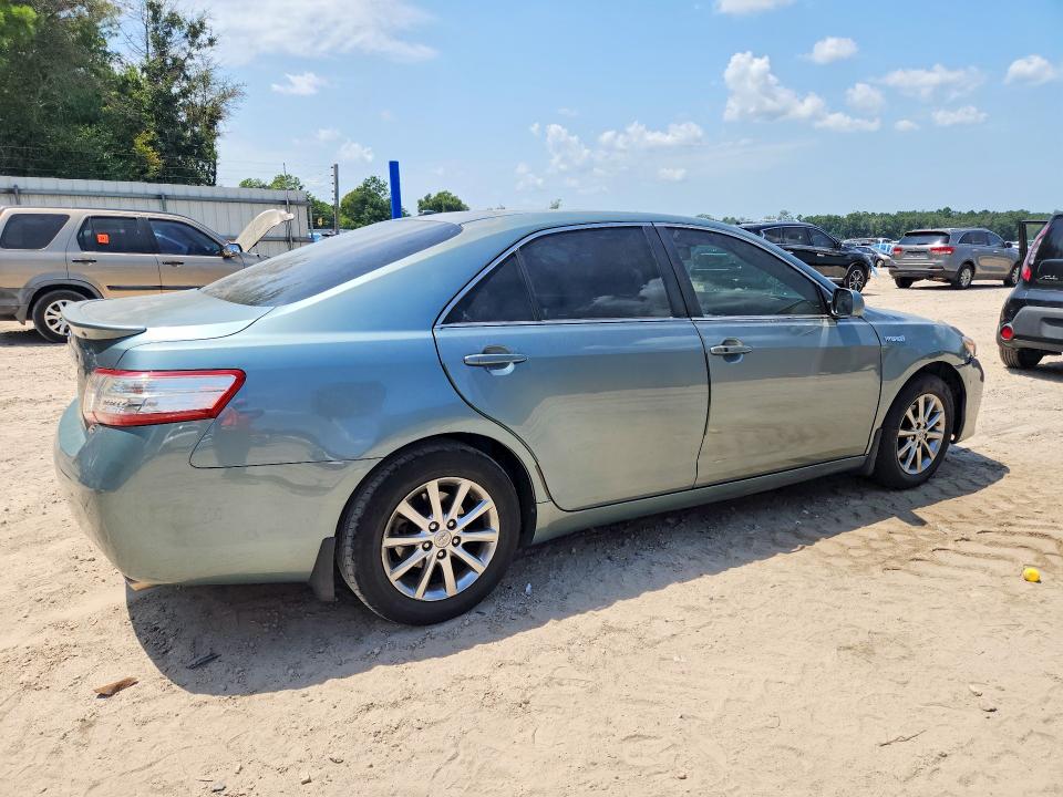Photo 3 from auction – 2011 TOYOTA CAMRY with VIN 4T1BB3EK4BU137772