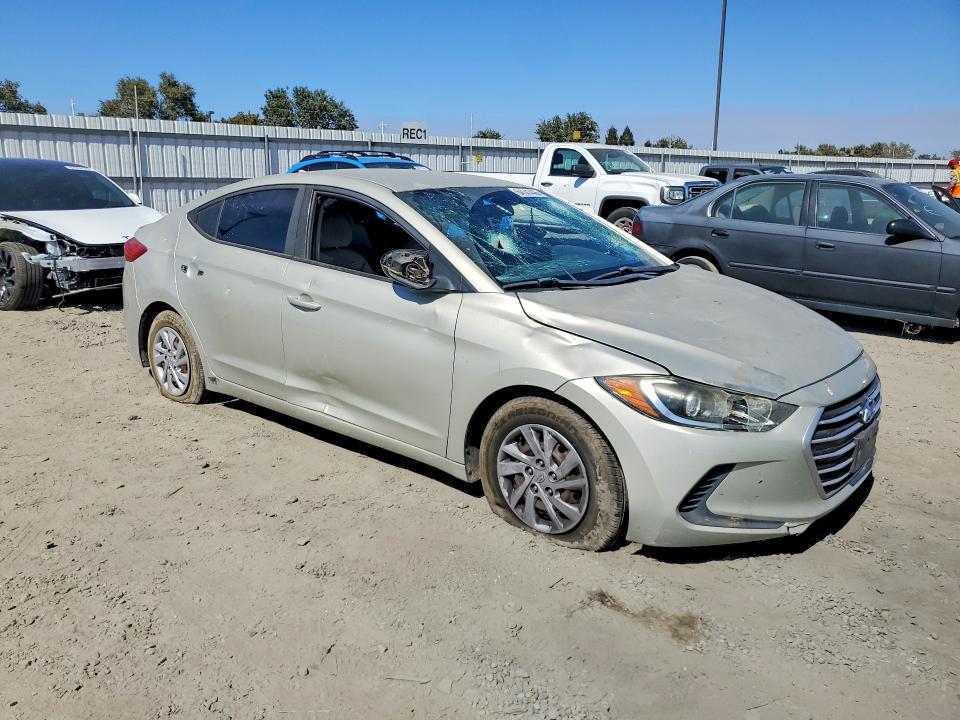 Photo 4 from auction – 2017 HYUNDAI ELANTRA with VIN 5NPD74LF1HH164778