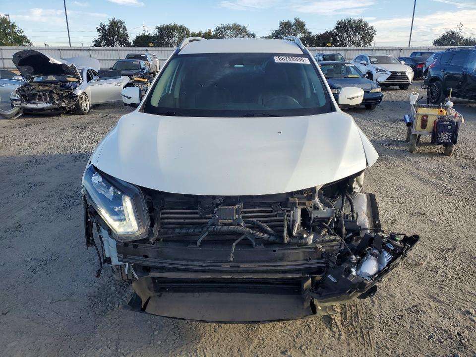 Photo 5 from auction – 2019 NISSAN ROGUE with VIN 5N1AT2MVXKC831029