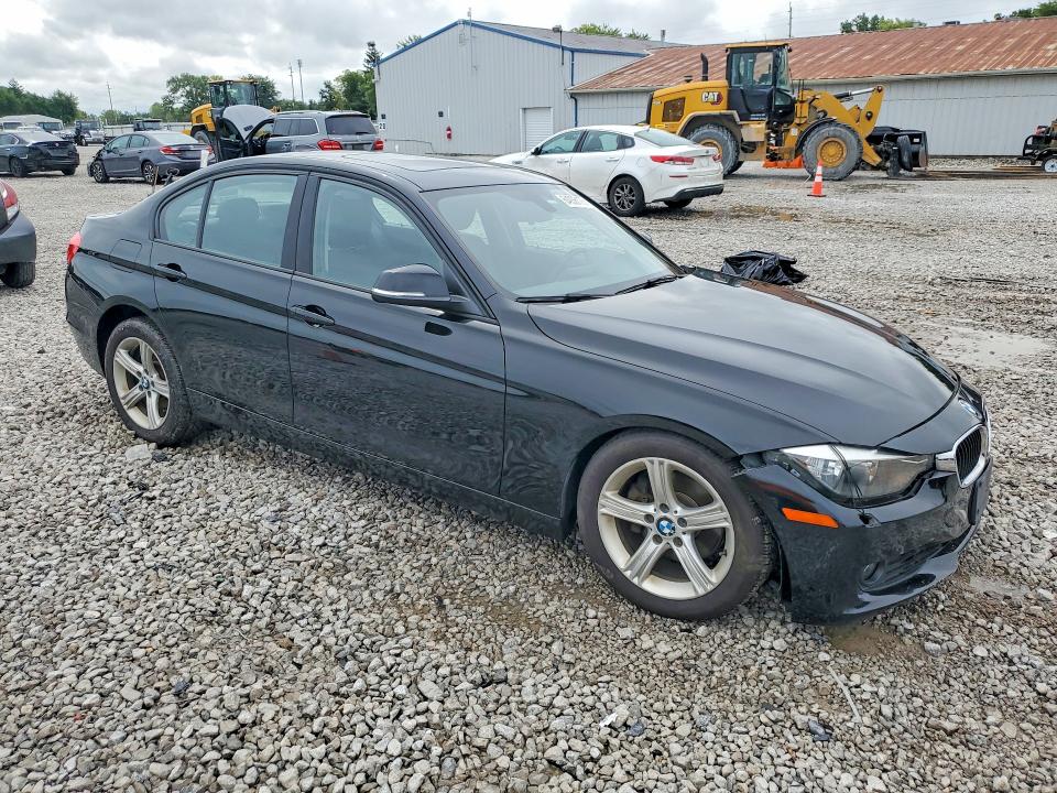 Photo 4 from auction – 2013 BMW 328 with VIN WBA3B5G52DNS02009