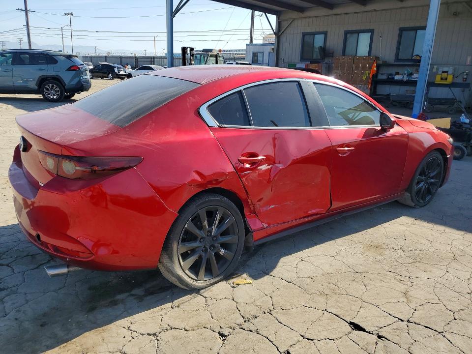 Photo 3 from auction – 2019 MAZDA 3 with VIN JM1BPBAM6K1144652