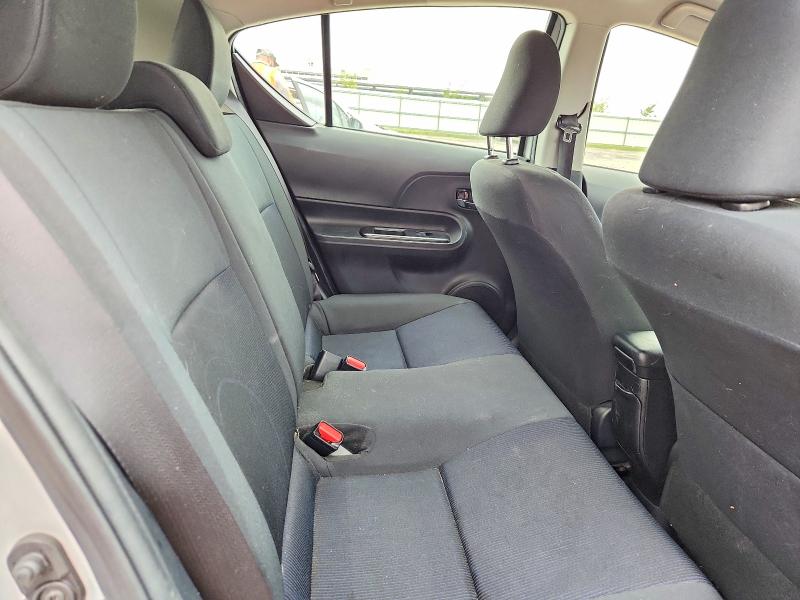 Photo 10 from auction – 2016 TOYOTA PRIUS C with VIN JTDKDTB35G1133377