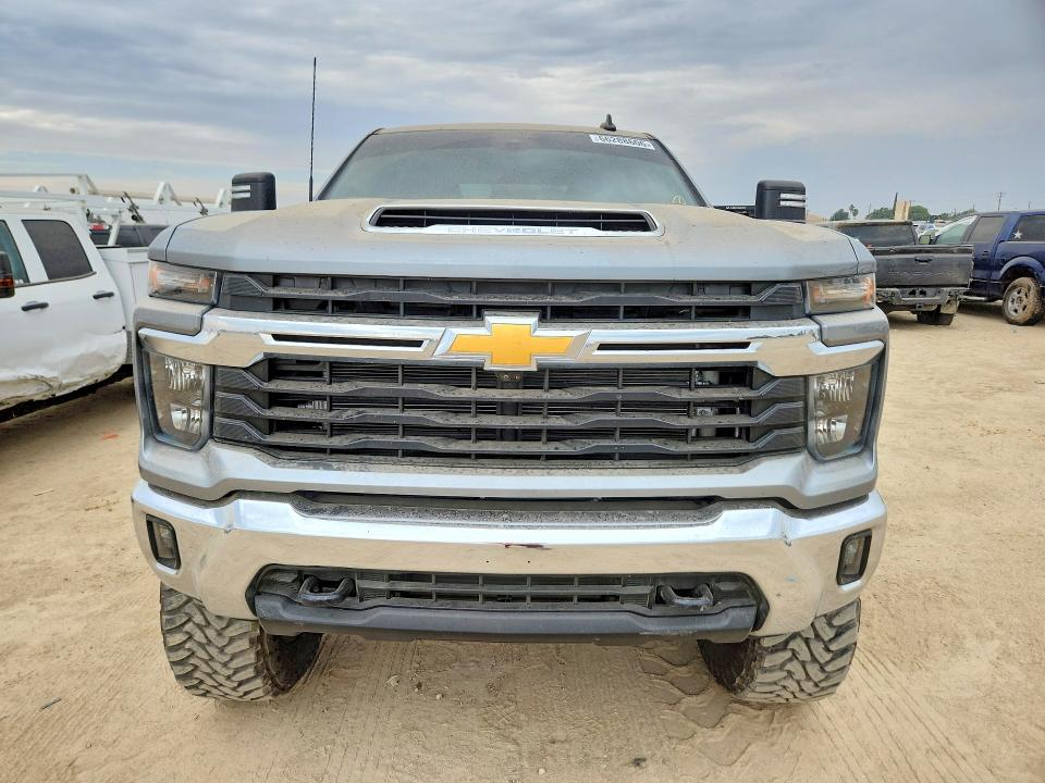 Photo 5 from auction – 2024 CHEVROLET SILVERADO with VIN 1GC4YNEY3RF142245