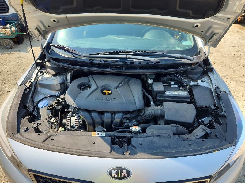 Photo 11 from auction – 2018 KIA FORTE5 with VIN KNAFK5A84J5772671