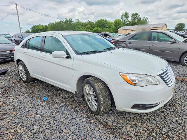 Photo 4 from auction – 2013 CHRYSLER 200 with VIN 1C3CCBBB7DN577801