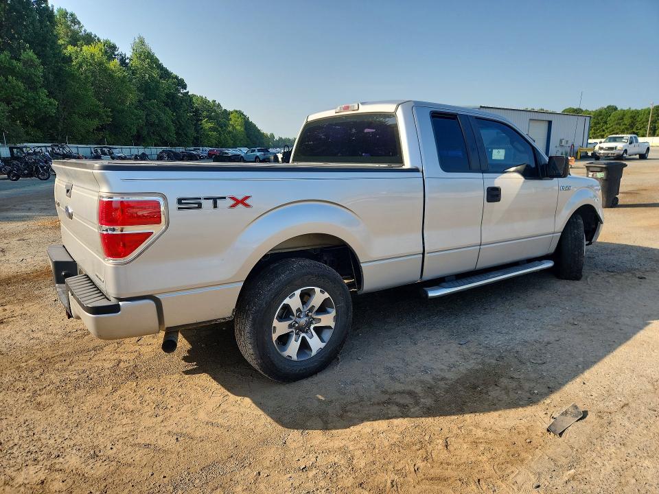 Photo 3 from auction – 2013 FORD F150 with VIN 1FTFX1CF2DFB80189
