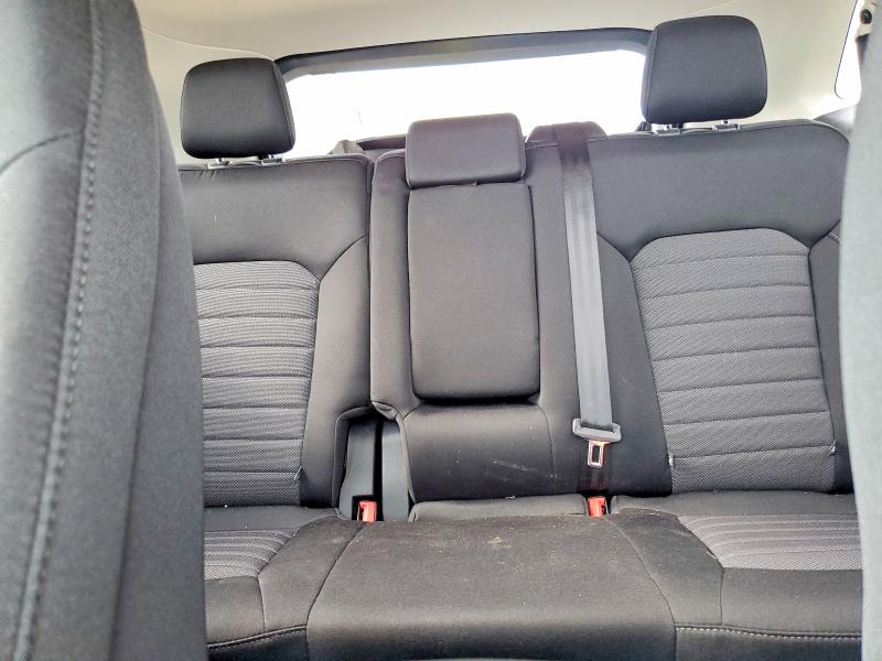 Photo 10 from auction – 2019 FORD EDGE with VIN 2FMPK4G90KBC44247
