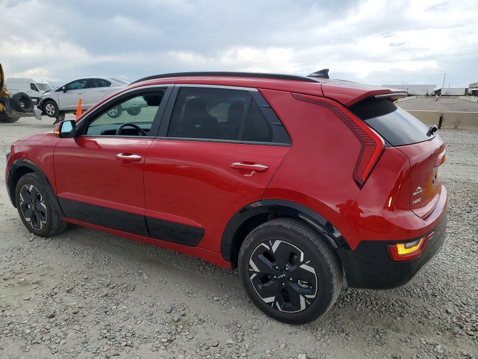 Foto 2 de la subasta – 2025 KIA NIRO con VIN KNDCT3L18S5133489