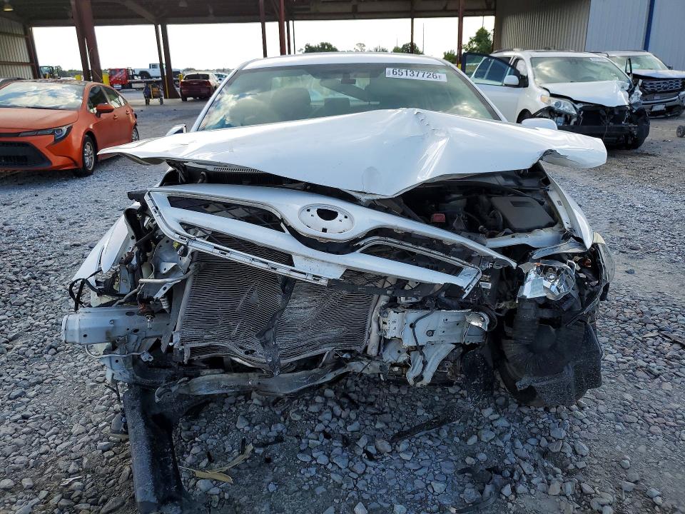 Photo 5 from auction – 2011 TOYOTA COROLLA with VIN 2T1BU4EE3BC551010