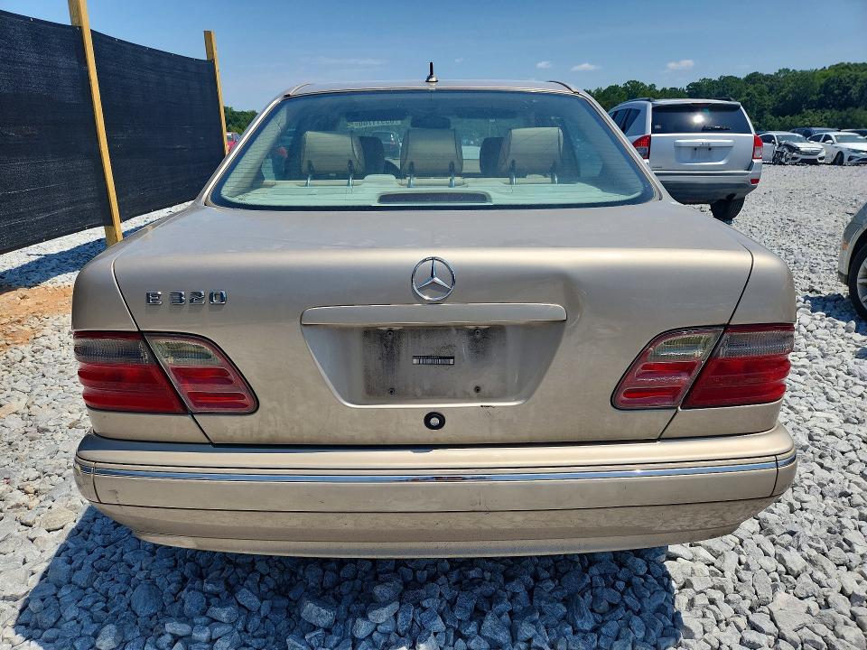 Photo 6 from auction – 2001 MERCEDES-BENZ E with VIN WDBJF65J81B244409