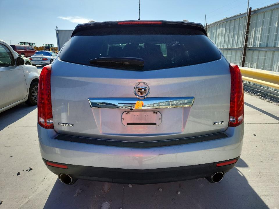 Photo 6 from auction – 2015 CADILLAC SRX with VIN 3GYFNAE30FS595335