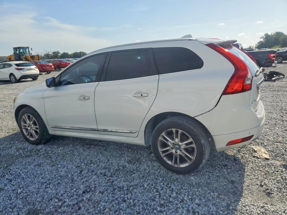 Photo 2 from auction – 2015 VOLVO XC60 with VIN YV440MDC6F2587392