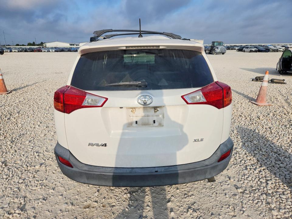 Photo 6 from auction – 2013 TOYOTA RAV4 with VIN JTMWFREVXD5016278