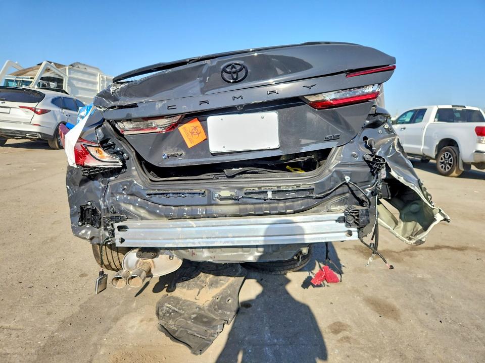 Photo 6 from auction – 2026 TOYOTA CAMRY with VIN 4T1DAACK0TU335091