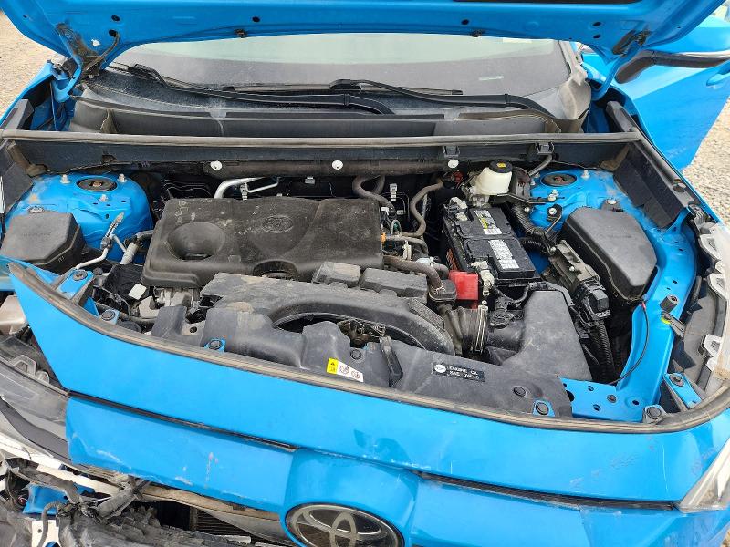 Photo 11 from auction – 2021 TOYOTA RAV4 with VIN 2T3P1RFV9MW140181