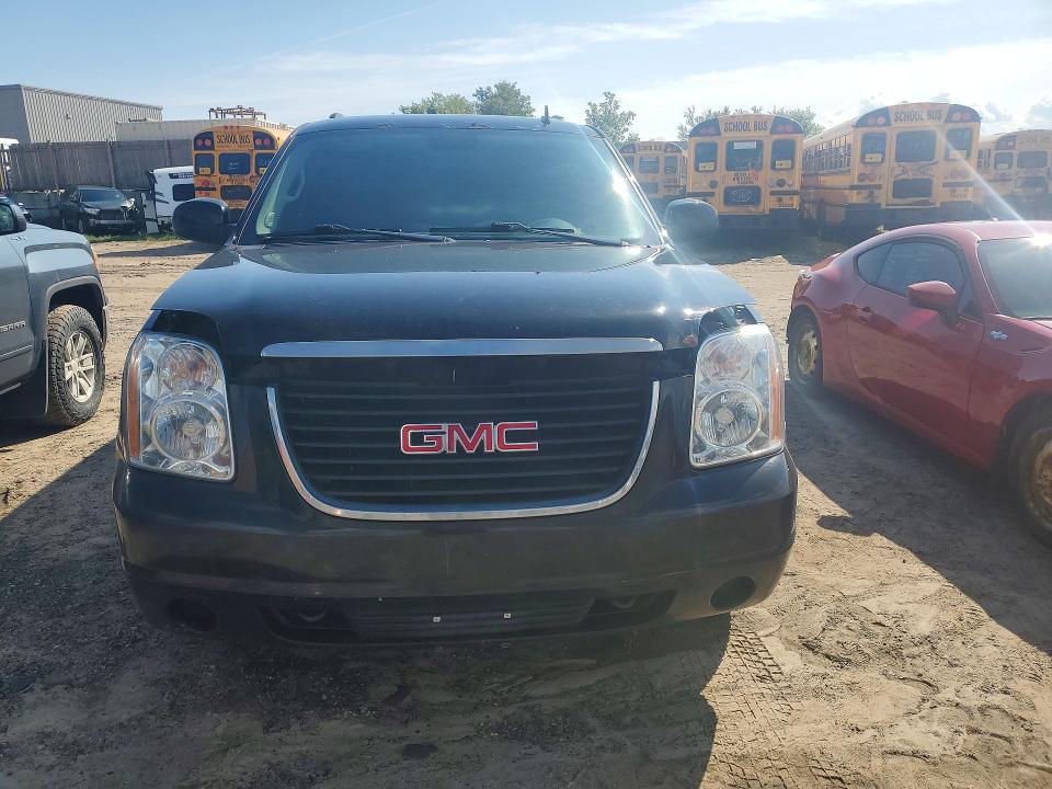 Photo 5 from auction – 2011 GMC YUKON with VIN 1GKS2AE05BR125726