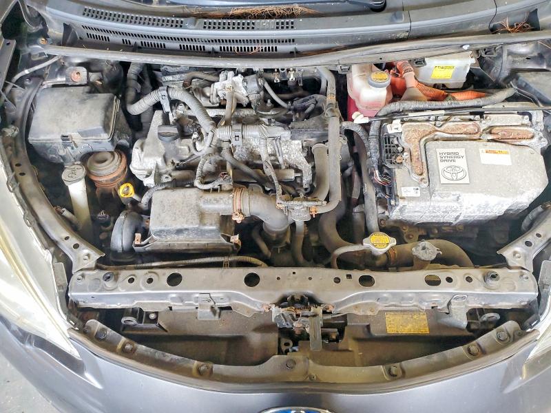 Photo 11 from auction – 2014 TOYOTA PRIUS C with VIN JTDKDTB33E1573093