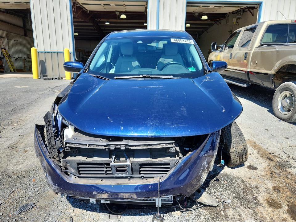 Photo 5 from auction – 2019 HONDA CR-V with VIN 5J6RW2H84KA005950