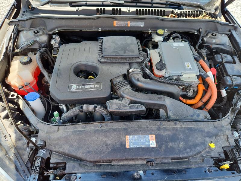 Photo 11 from auction – 2018 FORD FUSION with VIN 3FA6P0LU0JR113071
