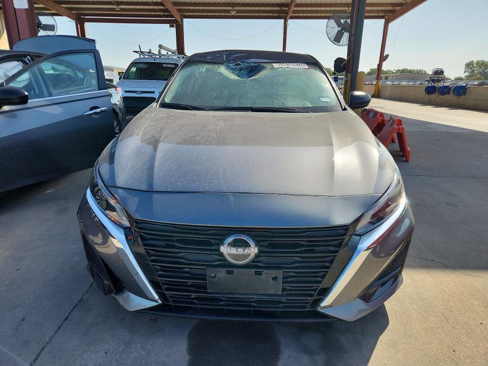 Photo 5 from auction – 2025 NISSAN ALTIMA with VIN 1N4BL4DV0SN388582
