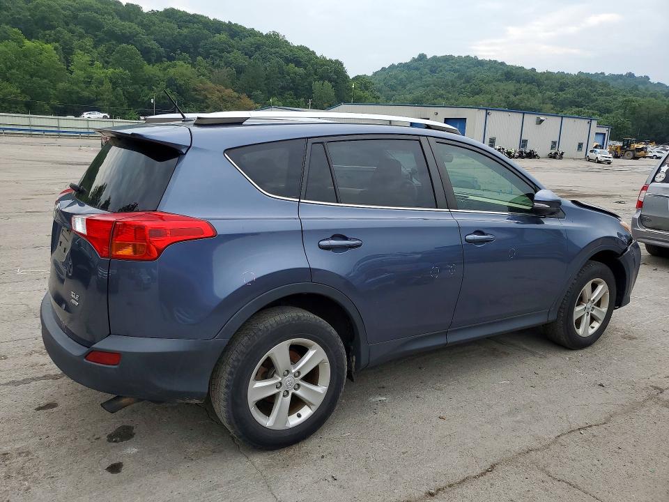 Photo 3 from auction – 2013 TOYOTA RAV4 with VIN JTMRFREVXDD004893