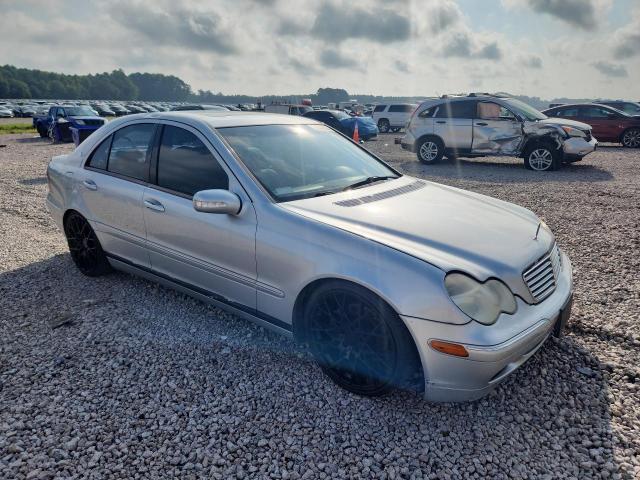 Photo 4 from auction – 2002 MERCEDES-BENZ C with VIN WDBRF64J12E002047