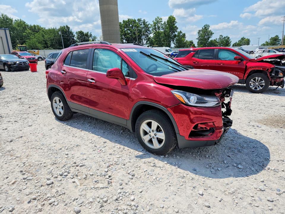 Photo 4 from auction – 2018 CHEVROLET TRAX with VIN 3GNCJPSBXJL385080