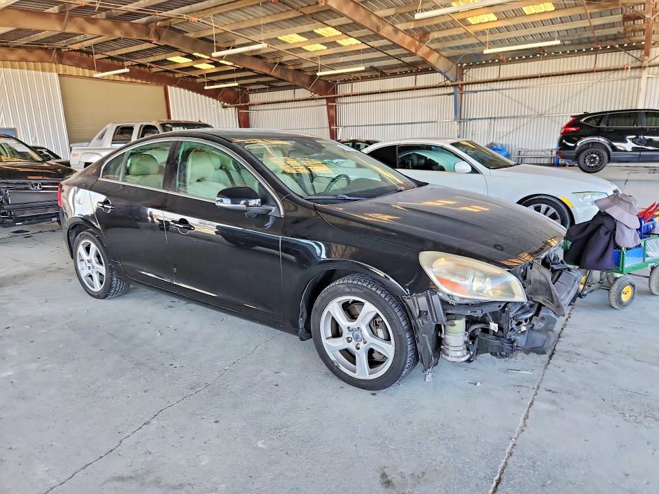 Photo 4 from auction – 2013 VOLVO S60 with VIN YV1612FH1D1204400