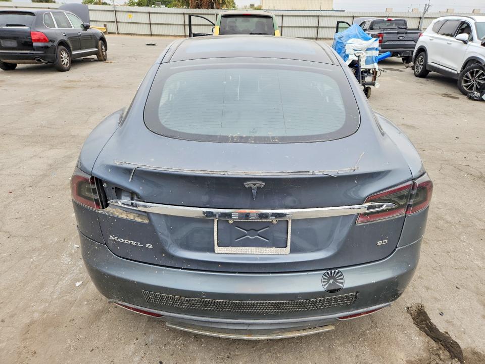 Photo 6 from auction – 2013 TESLA MODEL S with VIN 5YJSA1CNXDFP28886