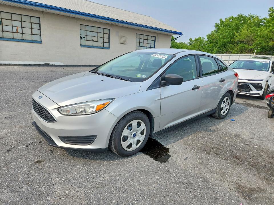 FORD FOCUS 2017 with VIN 1FADP3E2XHL269230 - Photo from auction