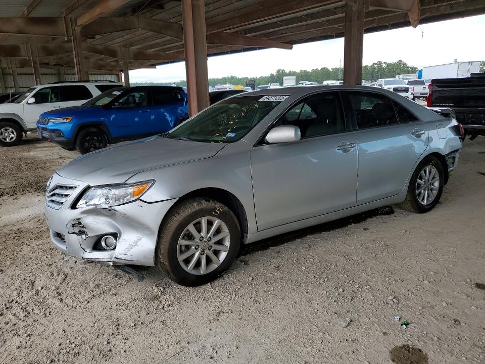 TOYOTA CAMRY 2011 with VIN 4T1BK3EK0BU129295 - Photo from auction