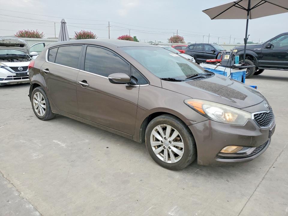 Фото 4 с аукциона – 2014 KIA FORTE с VIN KNAFX5A88E5244719