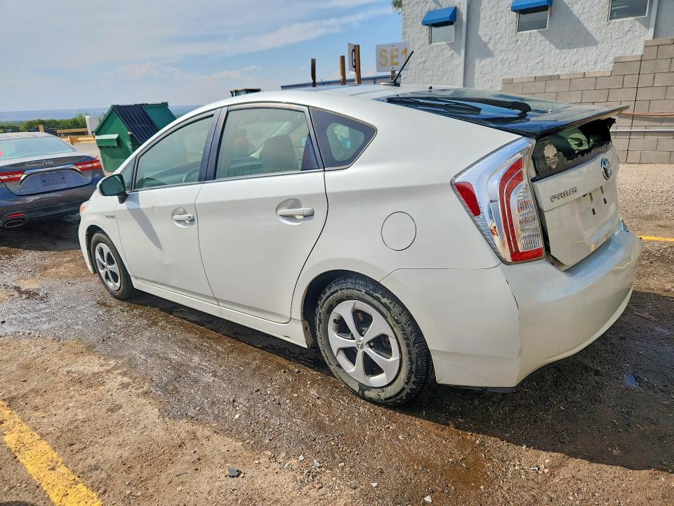 Photo 2 from auction – 2015 TOYOTA PRIUS with VIN JTDKN3DU7F1902883