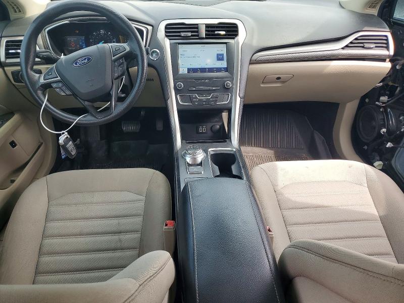 Photo 8 from auction – 2019 FORD FUSION with VIN 3FA6P0LU4KR164753