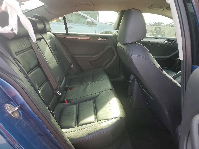 Photo 10 from auction – 2015 VOLKSWAGEN JETTA with VIN 3VWL07AJ8FM345454