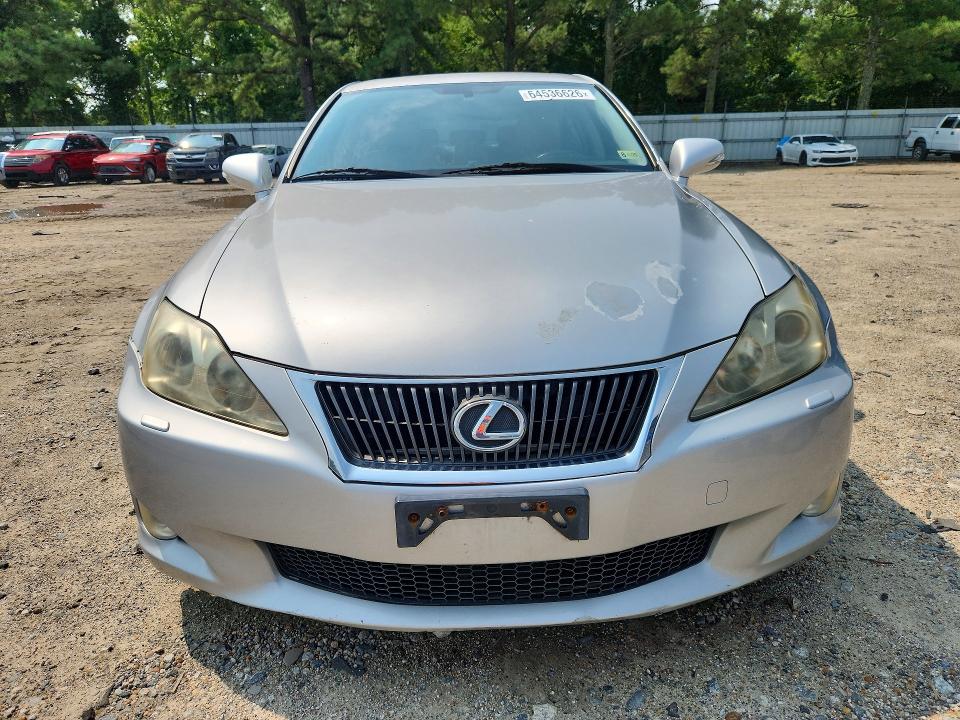 Photo 5 from auction – 2009 LEXUS IS with VIN JTHCK262795031207