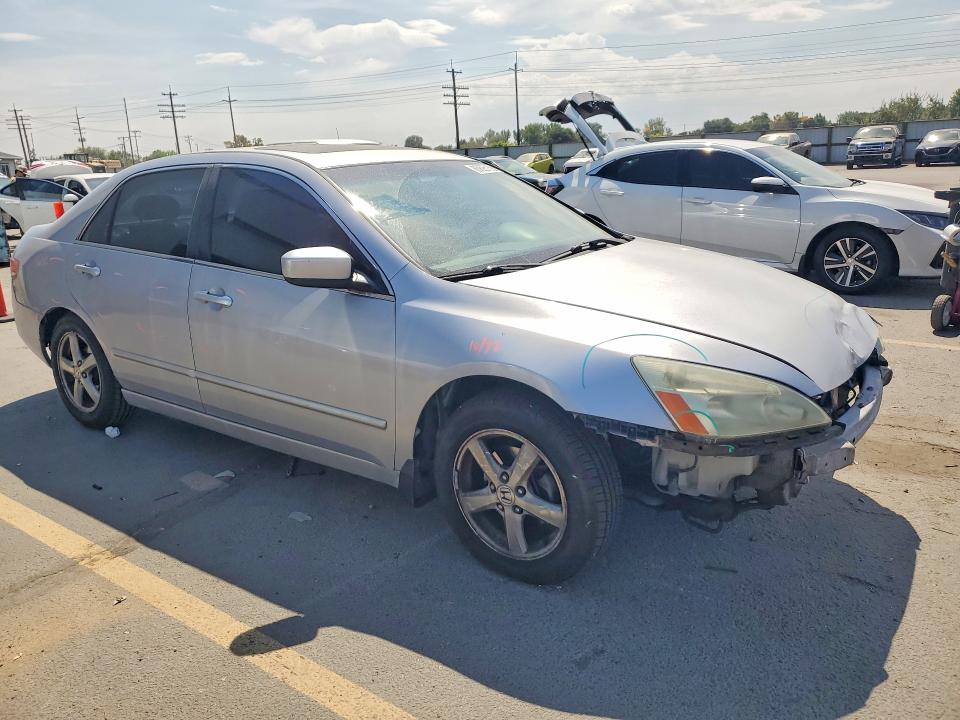 Photo 4 from auction – 2004 HONDA ACCORD with VIN 1HGCM56894A122403