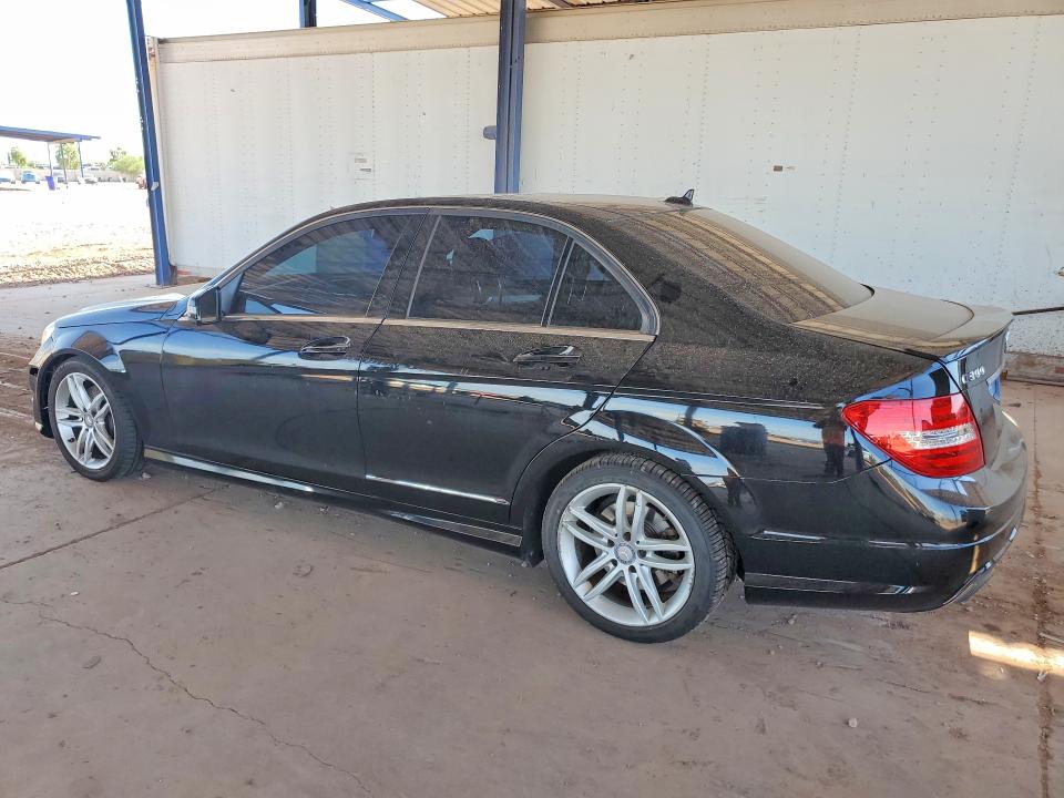 Photo 2 from auction – 2013 MERCEDES-BENZ C with VIN WDDGF8AB4DR247959