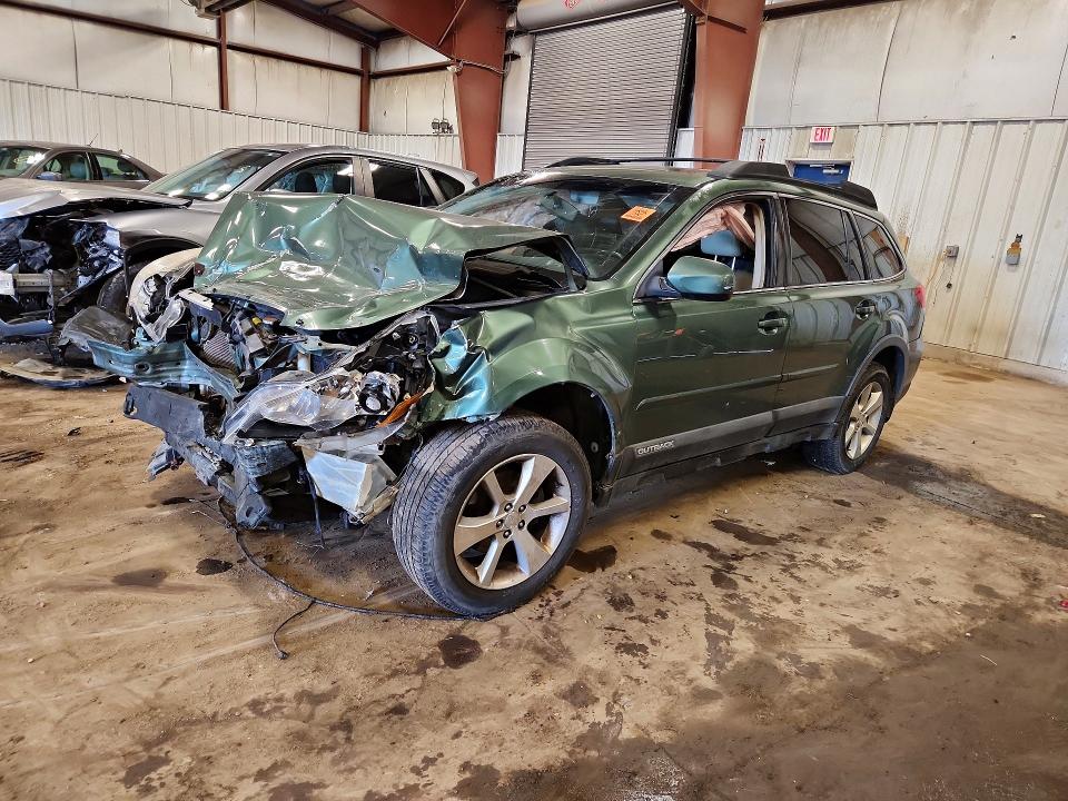 SUBARU OUTBACK 2013 مع رقم تعريف المركبة 4S4BRBKC1D3307002 - صورة من المزاد