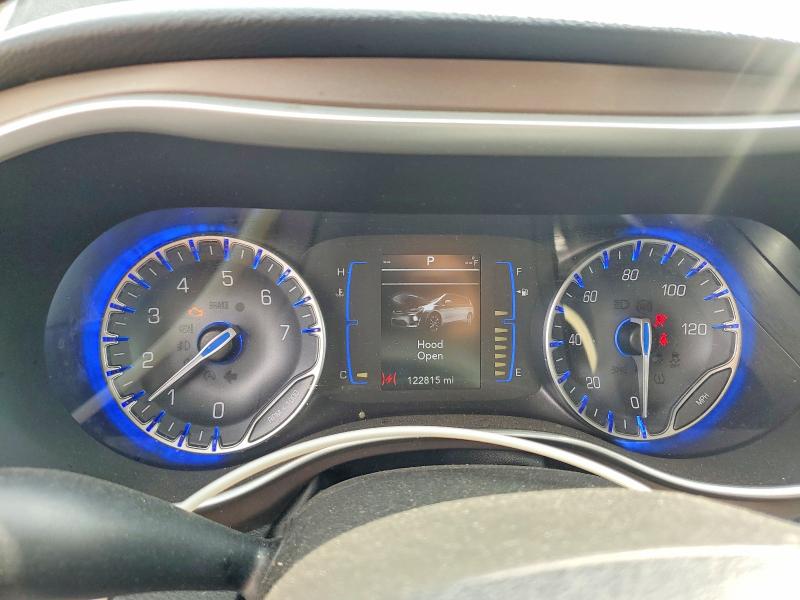 Photo 9 from auction – 2018 CHRYSLER PACIFICA with VIN 2C4RC1BG9JR235017